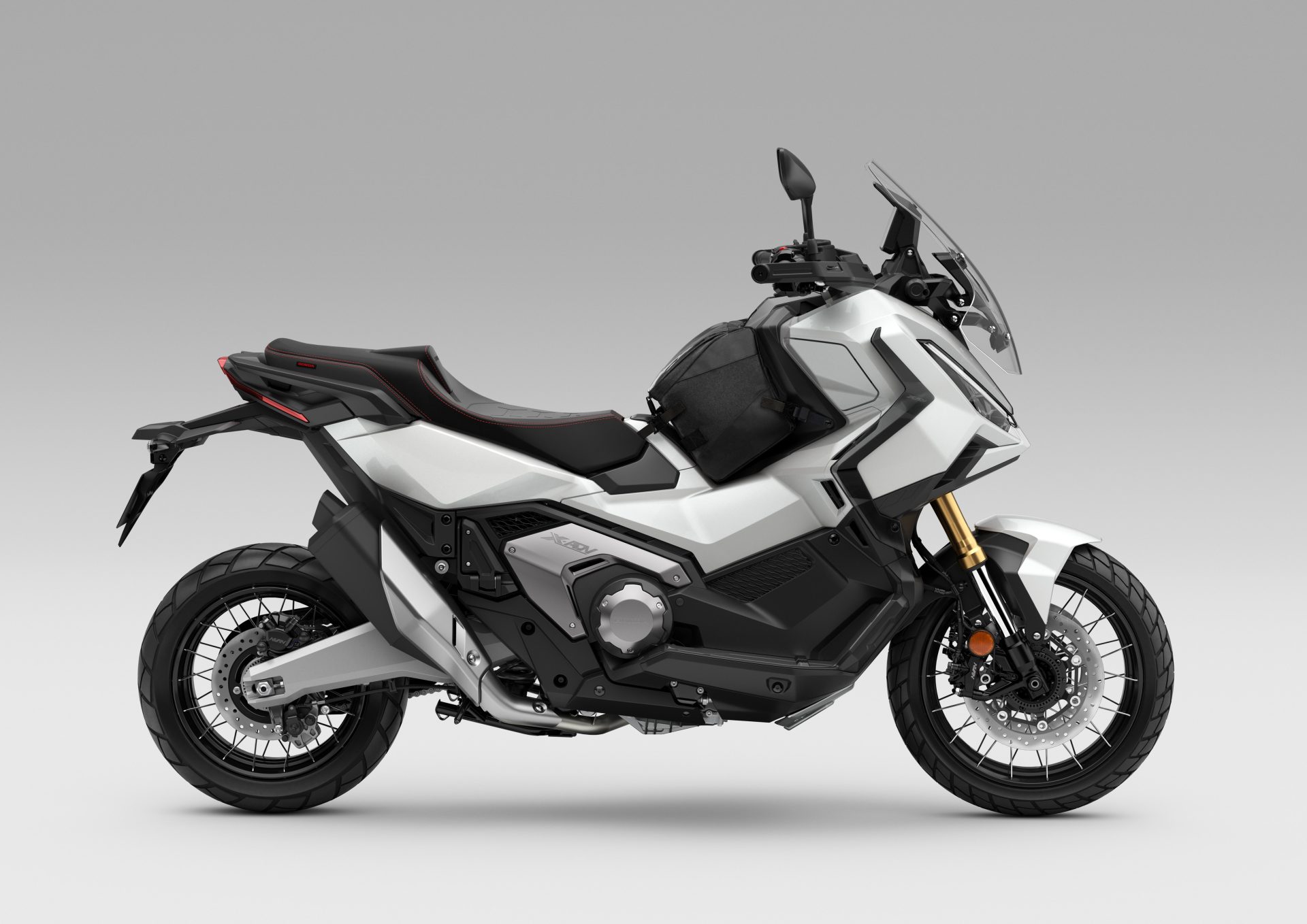 486117_25YM_Honda_X-ADV