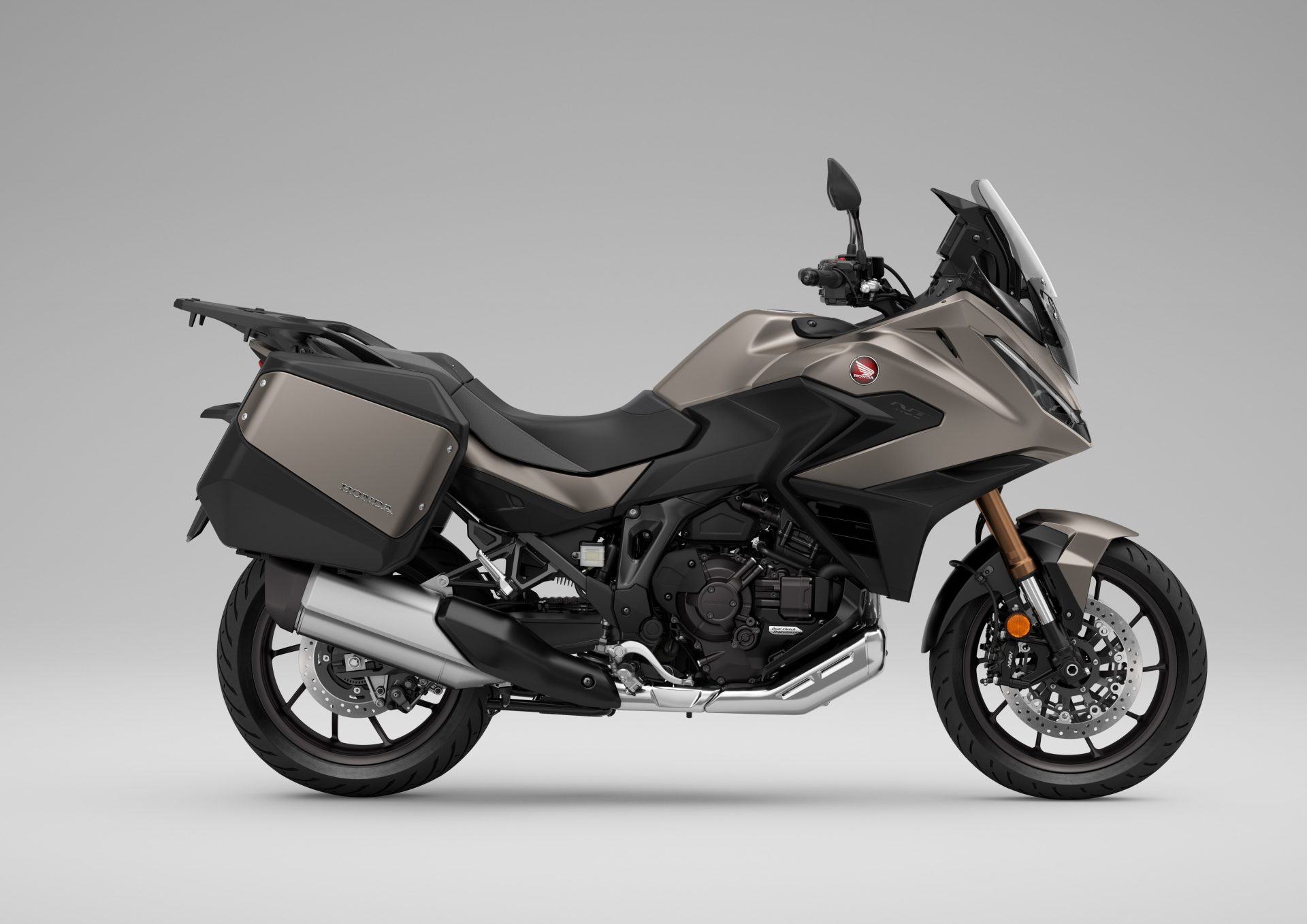 489889_25YM_Honda_NT1100
