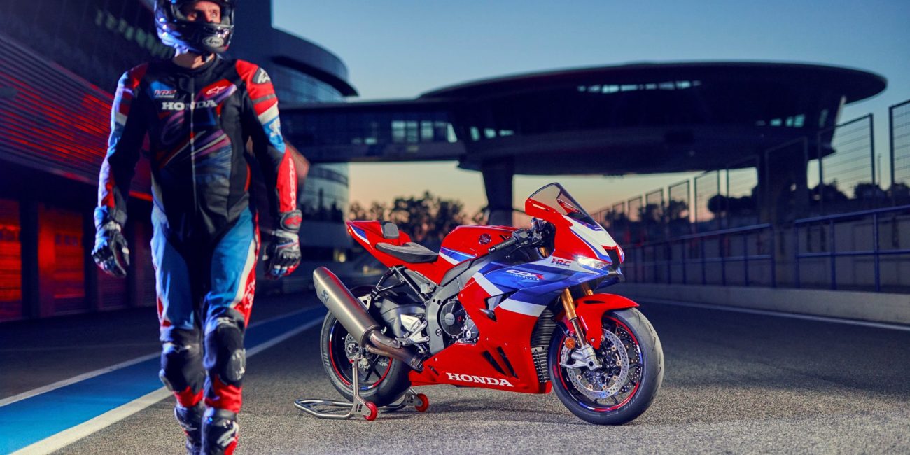 458458_24YM_CBR1000RR-R_FIREBLADE_SP