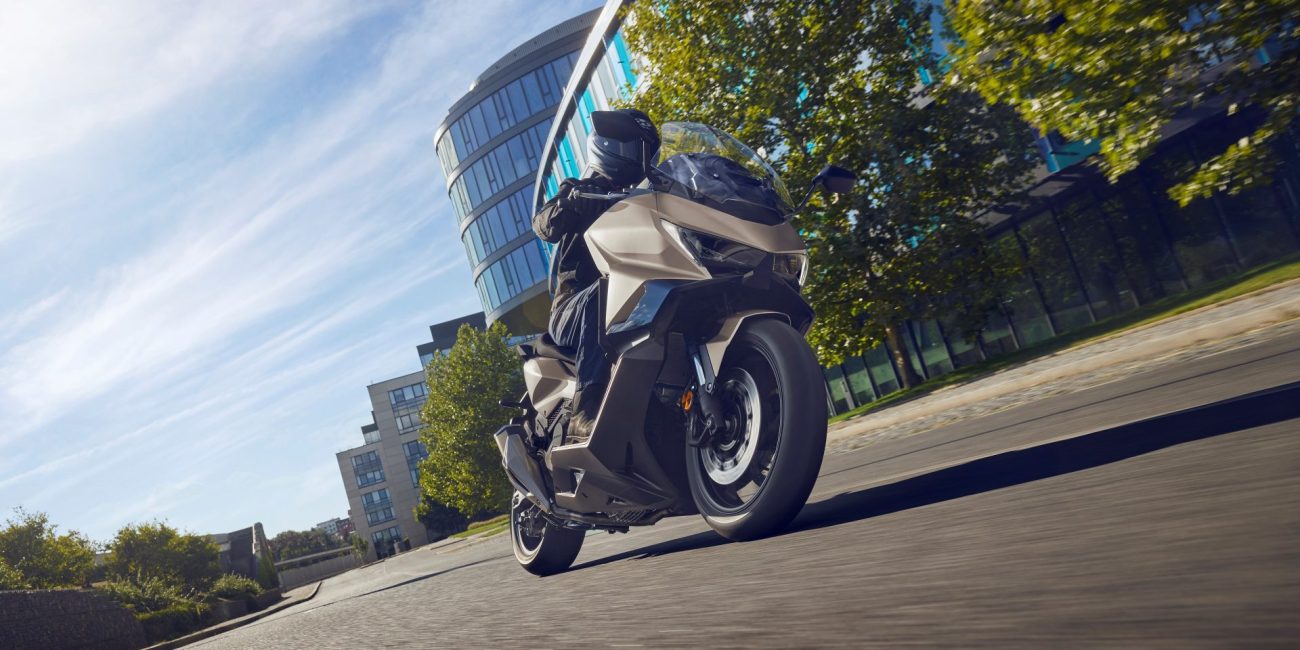 492960_25YM_Honda_Forza_750
