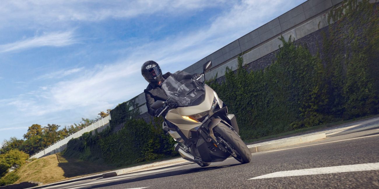 492961_25YM_Honda_Forza_750