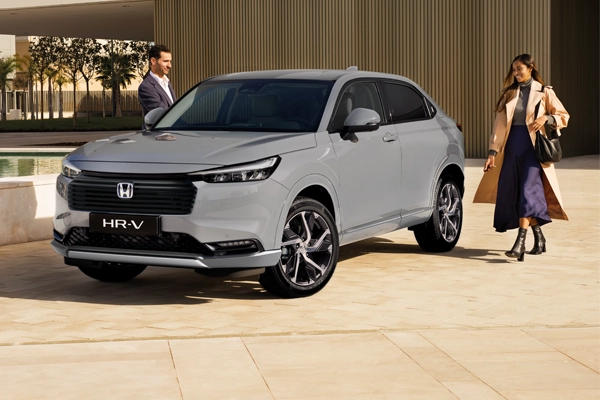 600x400 s honda hr-v hybrid