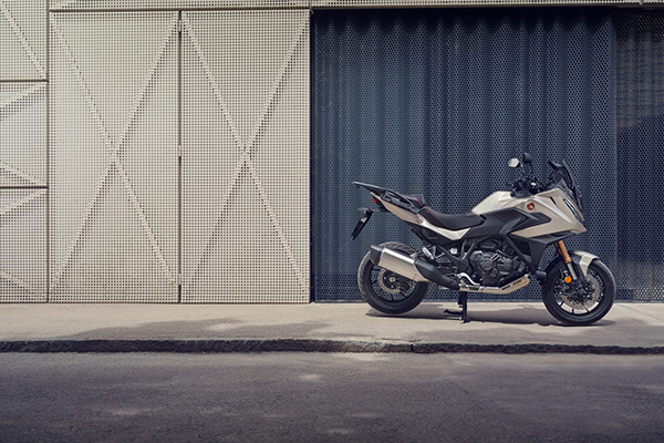 2 Honda NT 1100