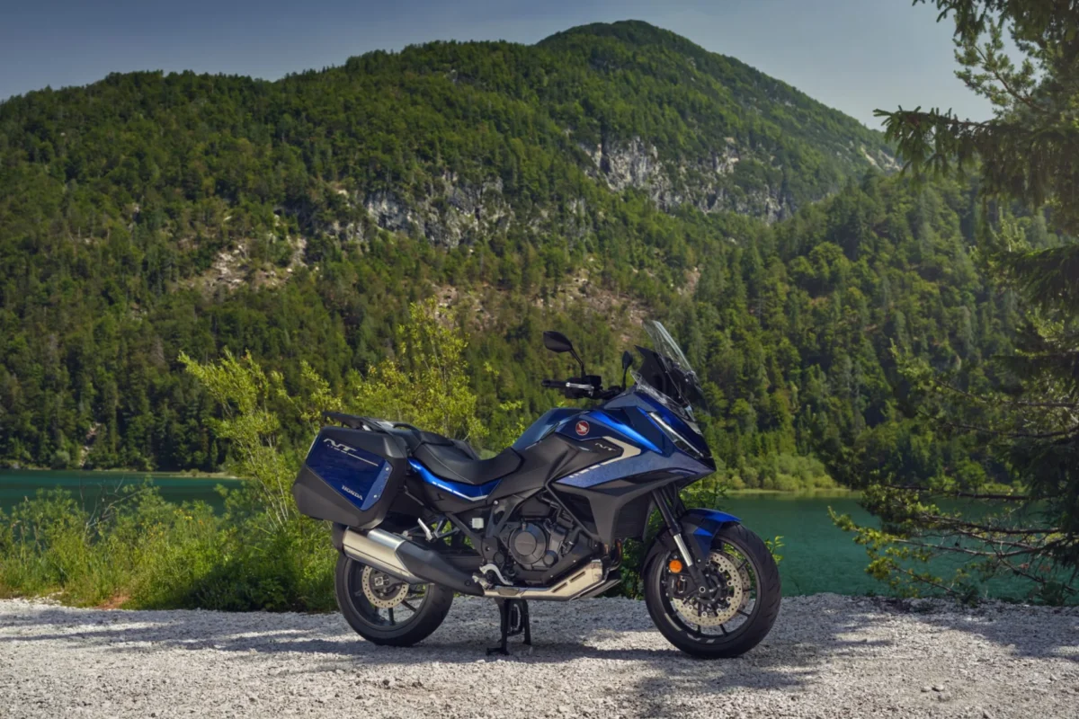 82744_25YM_NT1100_Location_Pearl_Blue_ACCY_Stickers_Static_00631_ORIGINAL-2000x1501 copy nt 1100